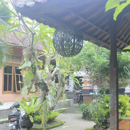 Umah De Arlika Ubud Exterior photo