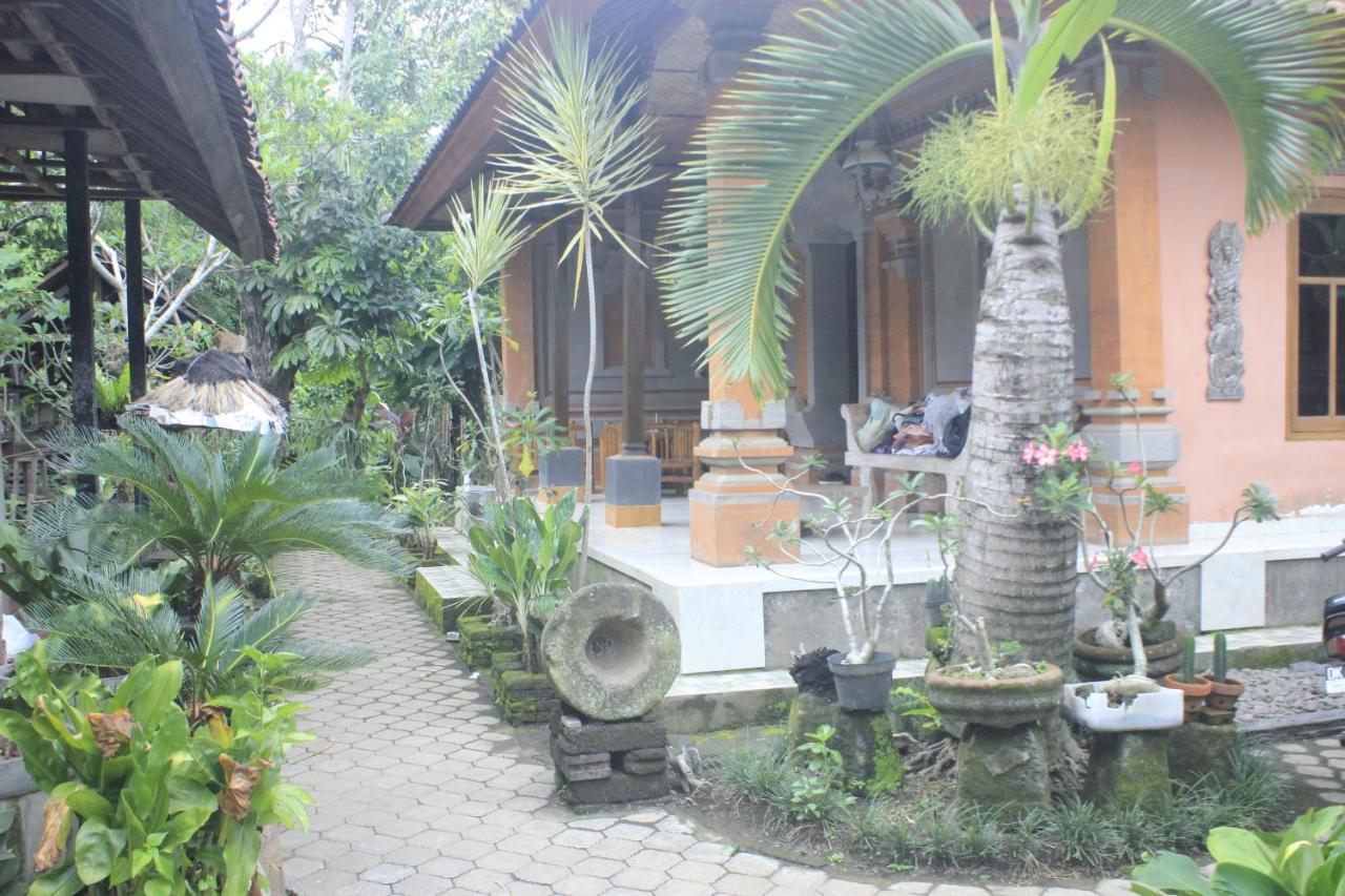 Umah De Arlika Ubud Exterior photo